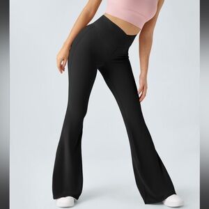 HALARA Black Flare Leggings